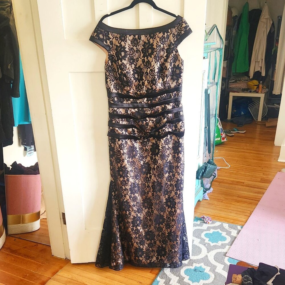 Stunning Cream Gown with Black Lace Detail